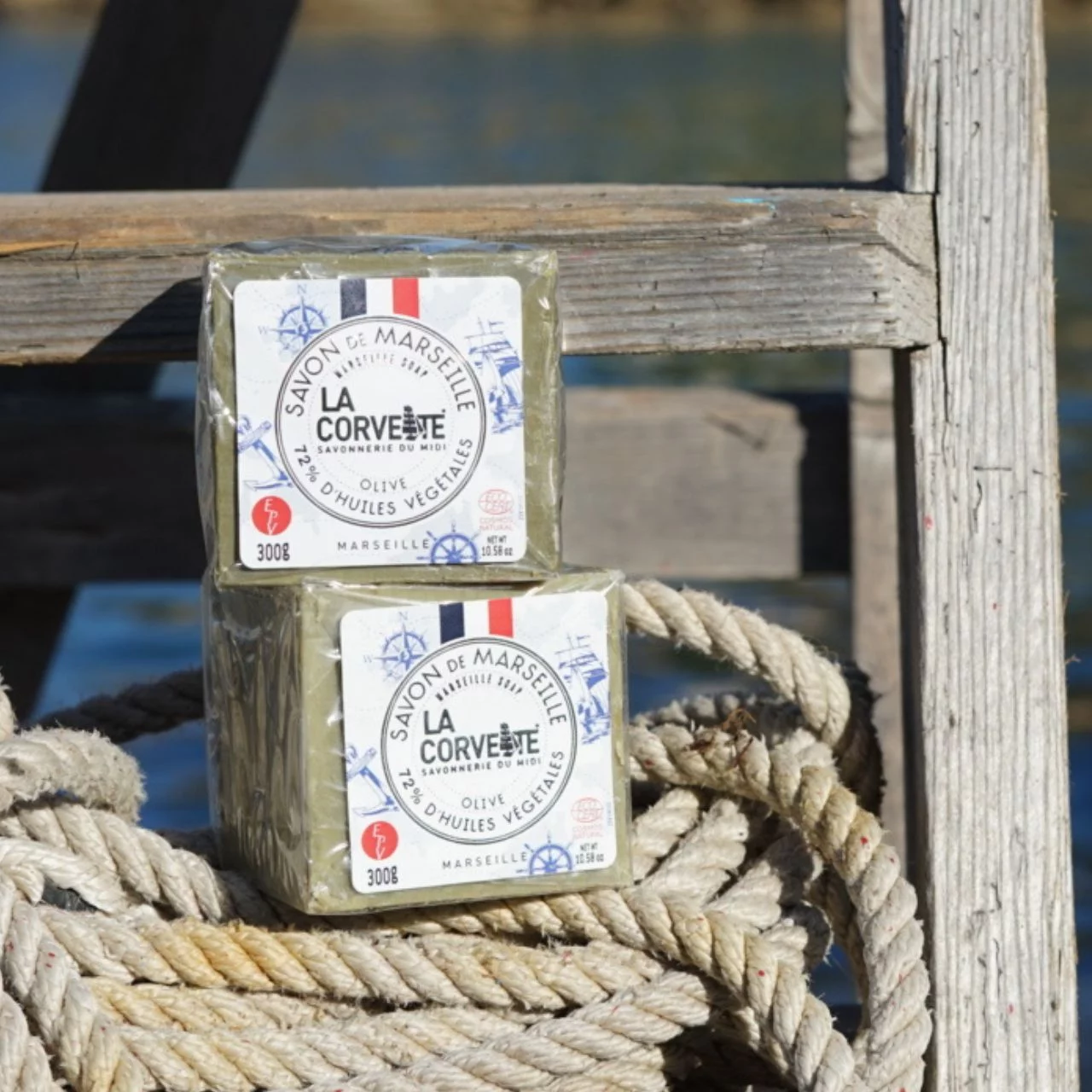 Le Cube du Navigateur – Savon de Marseille Olive – 300g – COSMOS NATURAL – Image 2